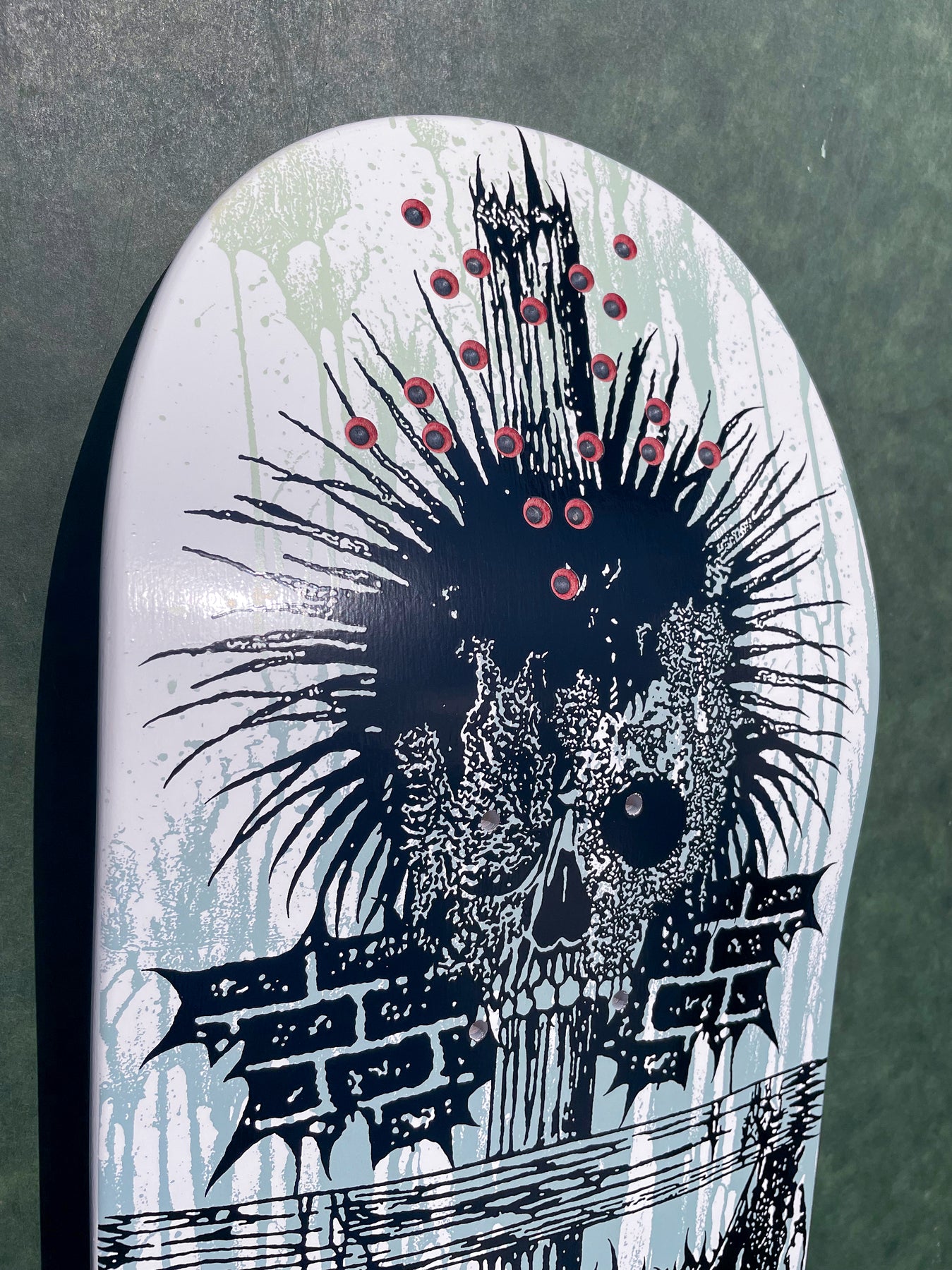 Creature Pro Kevin Baekkel BLKMTL UV-activated 8.6in deck